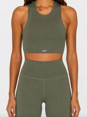 Set Active - SportBody High Neck Bra & Bike Shorts